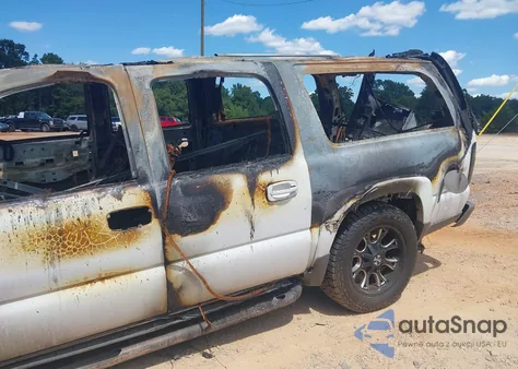 2005 Chevrolet Suburban 1500 Z71 z USA, uszkodzony, nr VIN 3GNFK16ZX5G158307